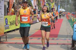 BIB: 42940, 40264
                            <button type="button" onclick="openModal(8242329)" class="btn btn-primary btn-sm float-right btn-popup" data-toggle="modal" data-target=".modal-high-quality">
                        <i class="fas fa-shopping-cart"></i> Add to Cart
                    </button>
                                            <button type="button" onclick="isThisMe(8242329, true)" class="btn btn-success btn-sm float-right btn-popup btn-isme hidden" data-toggle="tooltip" data-placement="bottom" title="นี่คือรูปของคุณใช่ไหม คลิกที่นี่เพื่อเอาเข้าอัลบั้ม">
                        <i class="fas fa-plus"></i> Add to album
                    </button>
                    <button type="button" onclick="isThisMe(8242329, false)" class="btn btn-warning btn-sm float-right btn-popup btn-isnotme hidden">
                        <i class="fas fa-ban"></i> Remove from album
                    </button>